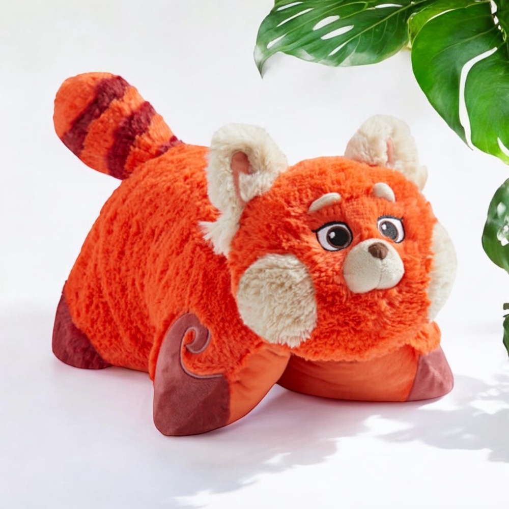 Pillow Pets Disney Red Panda Mei 16" Medium